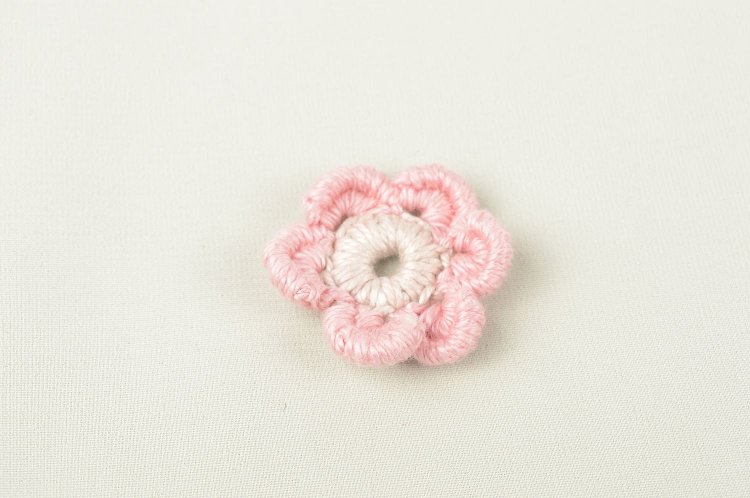 Fleur tricot fait main Fourniture bijoux rose clair au crochet Loisirs créatifs photo 1