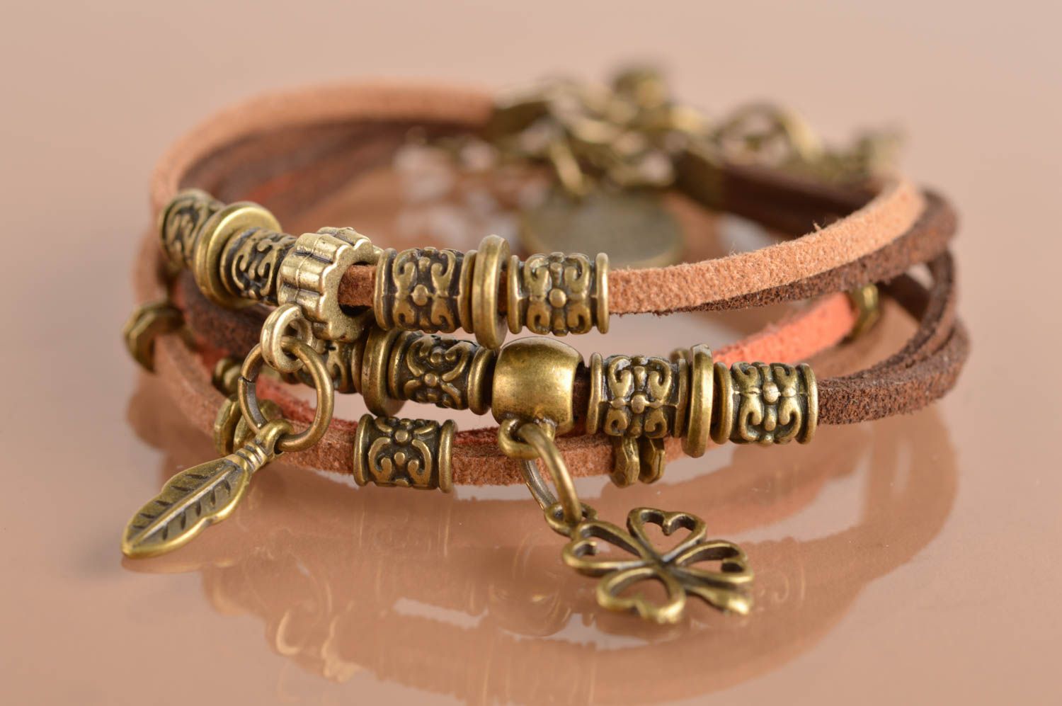 Bracelets en daim faits main 3 pièces marron accessoires bijoux pour femme photo 4