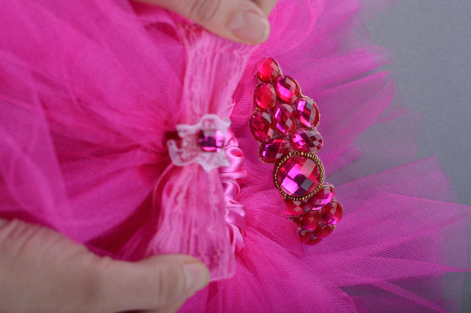 Conjunto de accesorios para bailes artesanal falda infantil tutú y diadema para el pelo de color frambuesa foto 5