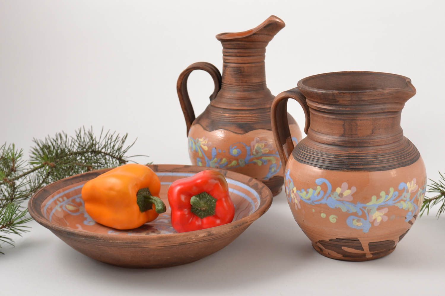 Vajilla de cerámica hecha a mano jarros y cuenco de barro utensilios de cocina foto 1