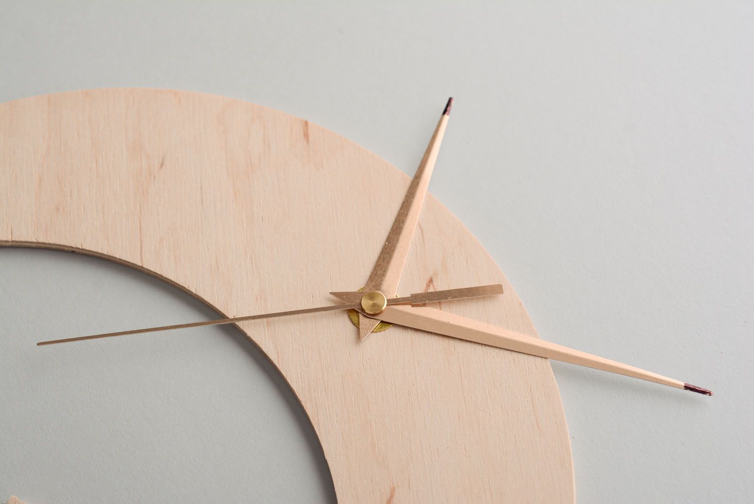 Wooden blank wall clock for painting photo 5