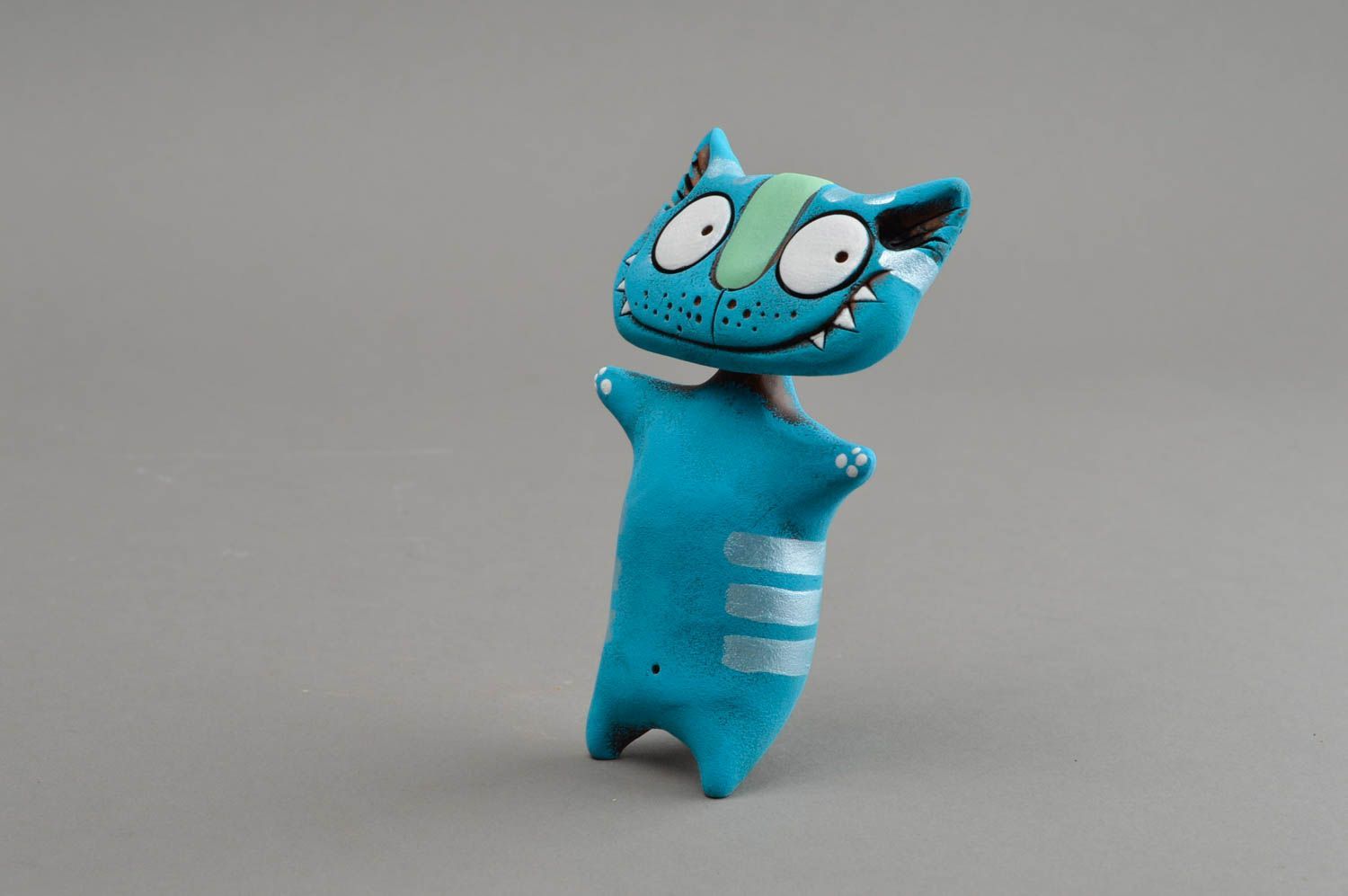 Figurine de chat faite main peinte bleue décoration originale en argile photo 1