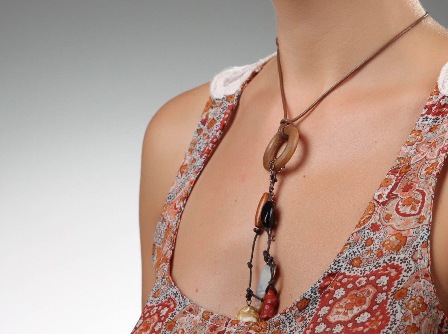 Necklace, choker with wood, pearl & coral photo 5