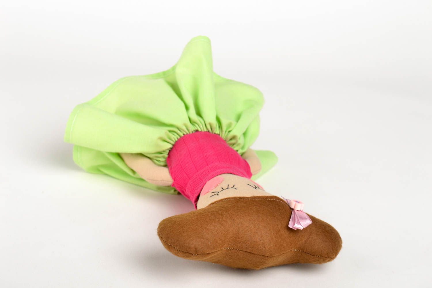 Poupée d'artiste Jouet en tissu fille en robe rose-vert Cadeau pour enfant photo 3