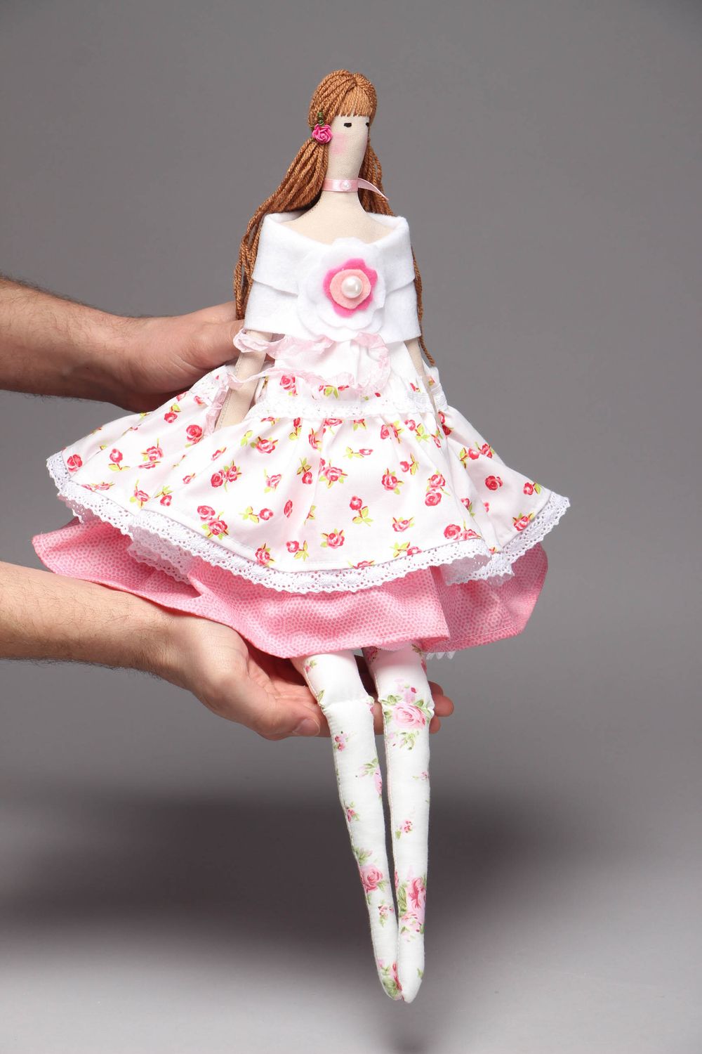 Poupée en tissu de créateur faite main  photo 4