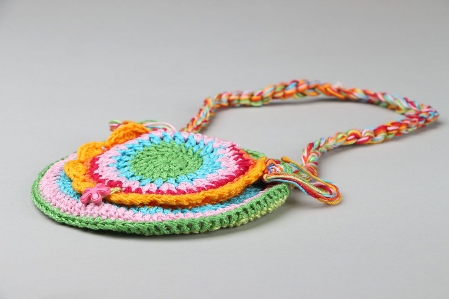 Round crocheted bag  photo 3