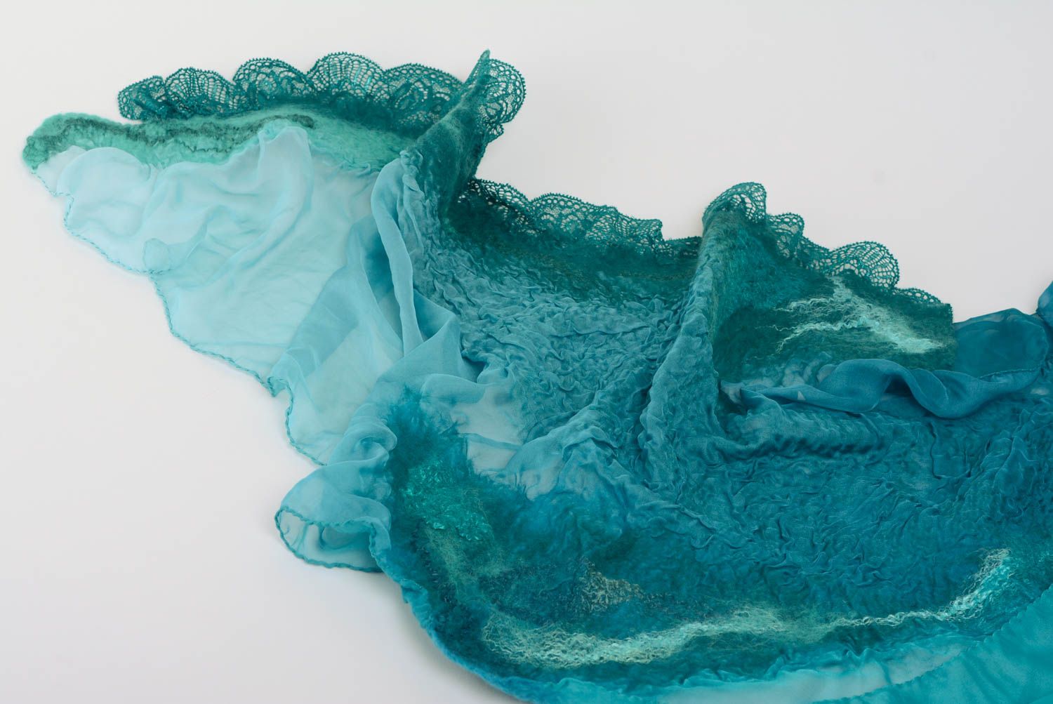 Blauer Schal aus Wolle stilvoll meergrün mit Seide originell handmade für Frauen foto 2