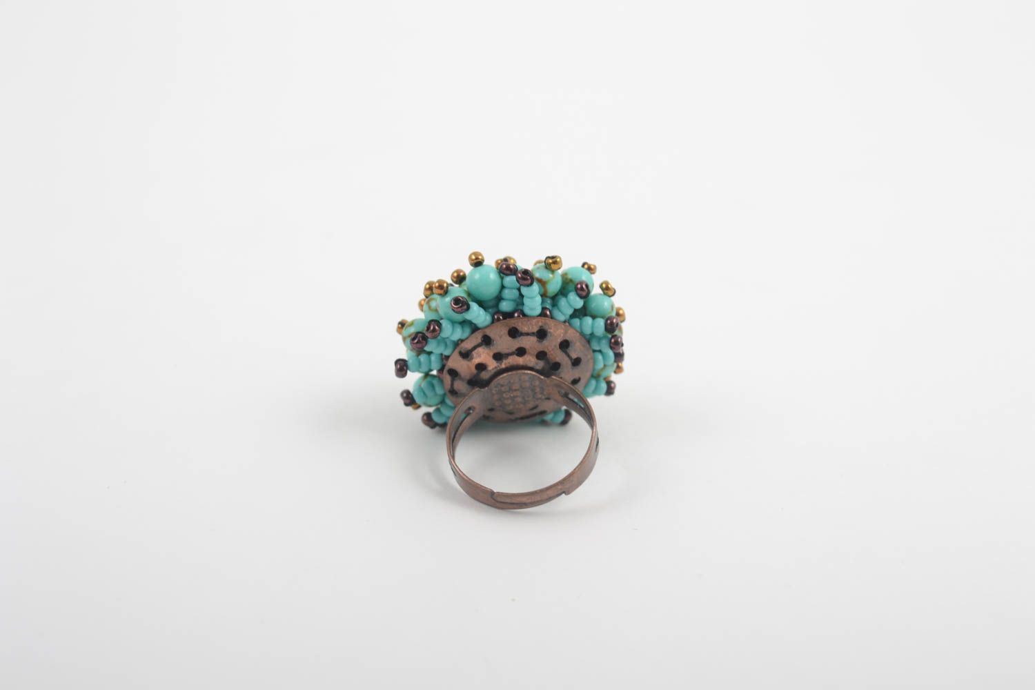 Кольцо ручной работы украшение из бисера красивое кольцо с бусинами под бирюзу фото 2