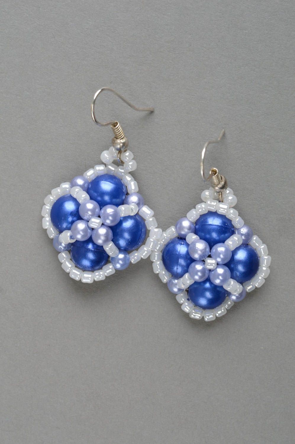 Boucles d'oreilles en perles de rocaille faites main bleu blanc bijou original photo 2
