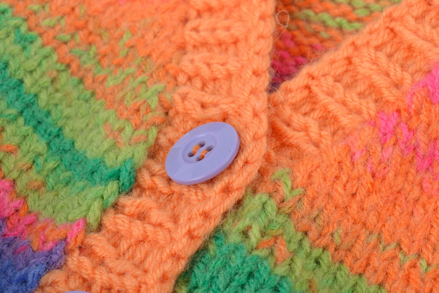 Chaleco tejido rayado multicolor artesanal de lana con botones foto 4