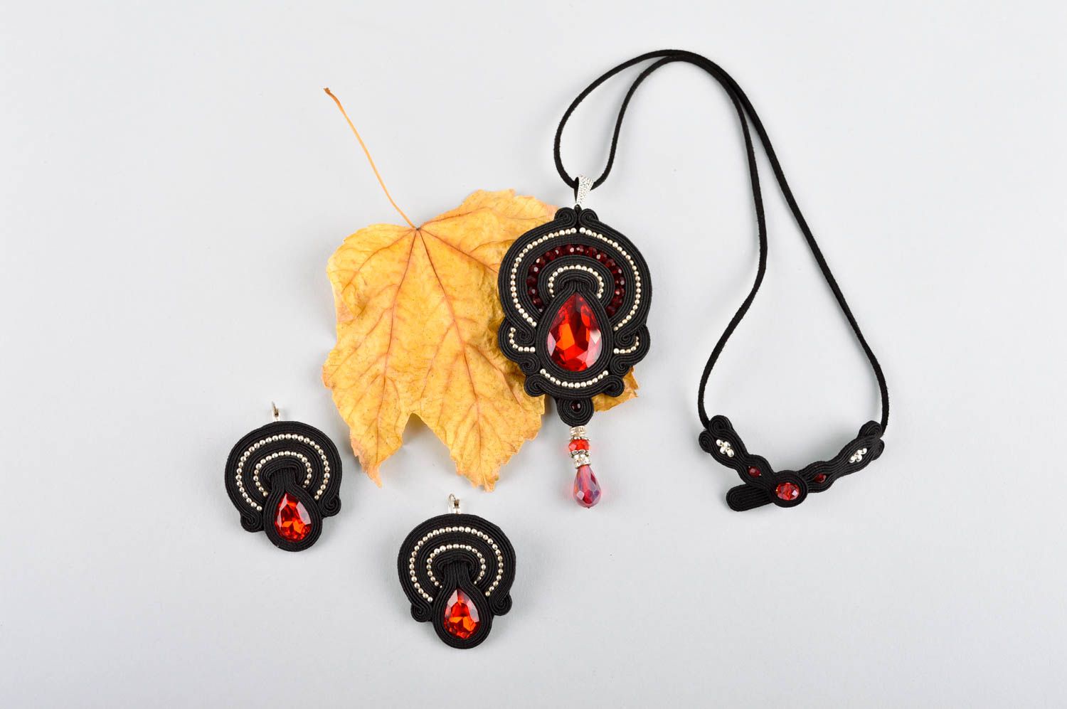 Handmade soutache jewelry set textile pendant textile earrings beaded jewelry photo 1