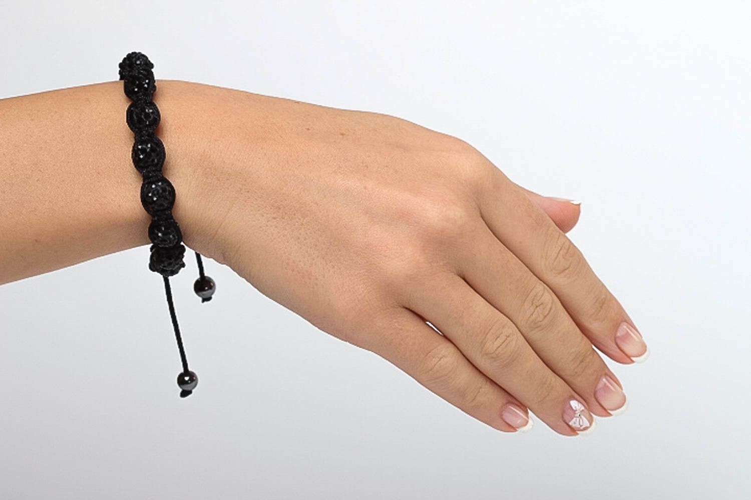 Bracelet mode Bijou fait main noir en perles d'hématite Accessoire femme photo 5