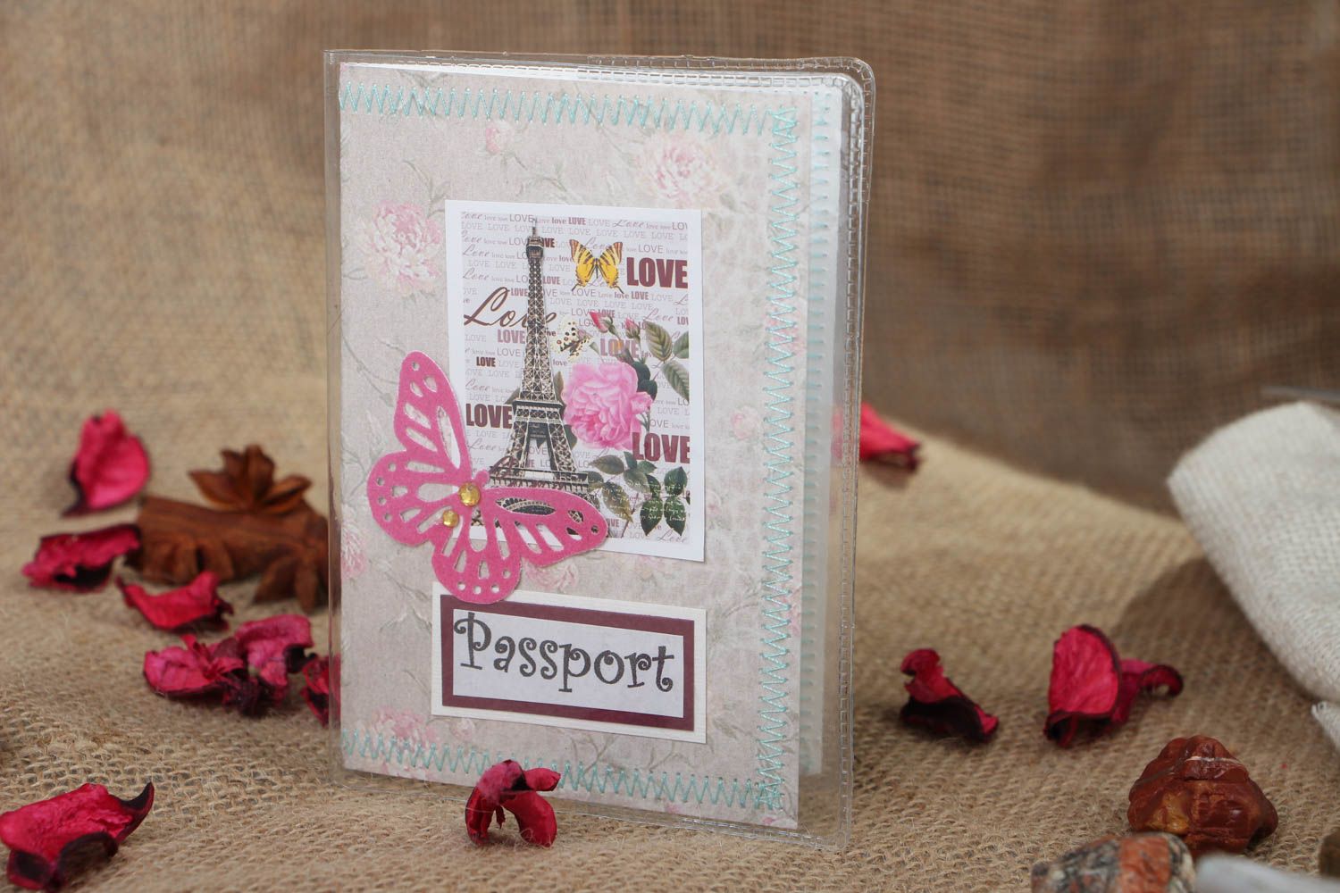 Designer passport cover Paris, Love photo 5