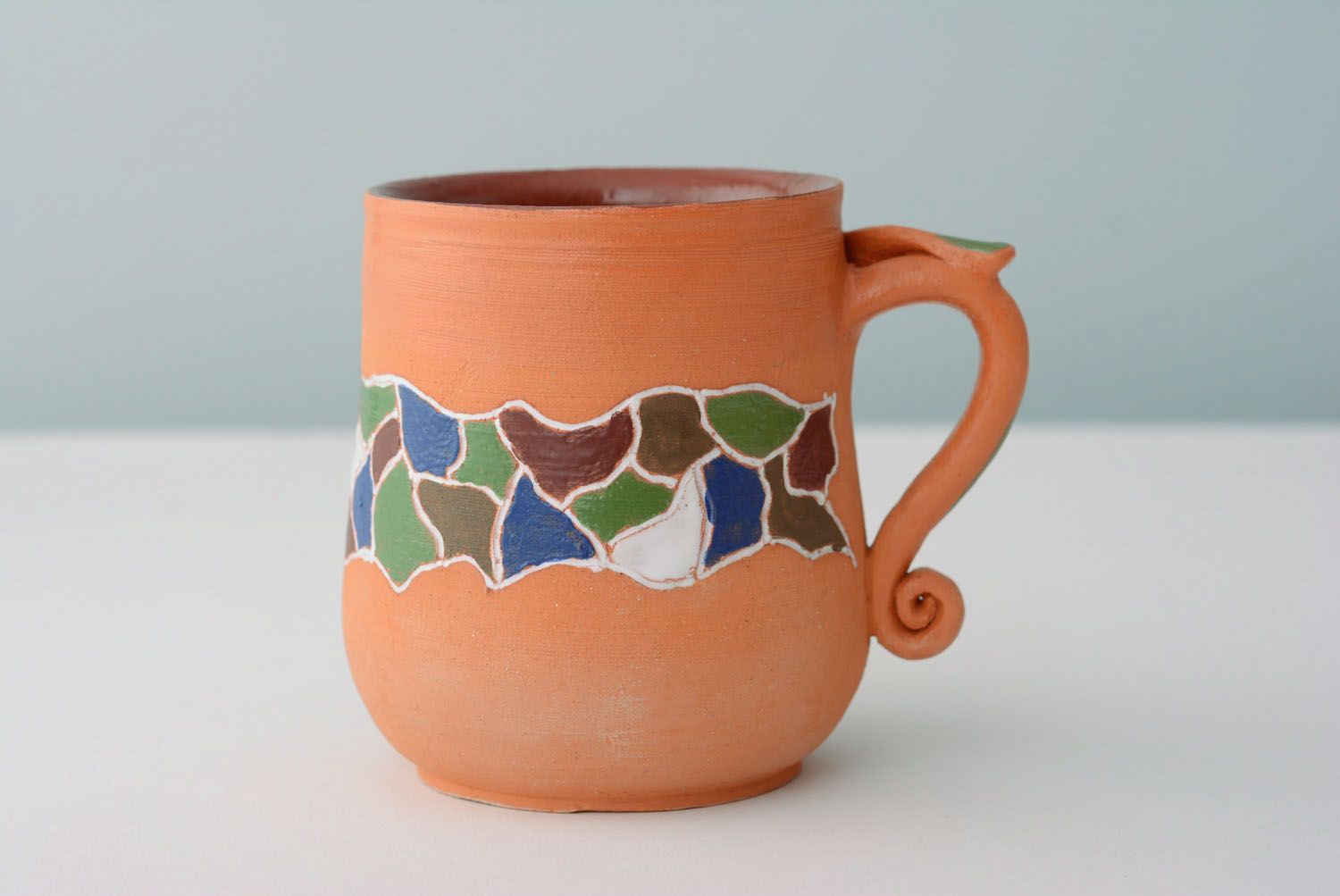 XXL clay art terracotta 13 oz coffee cup with handle and bright pattern photo 1