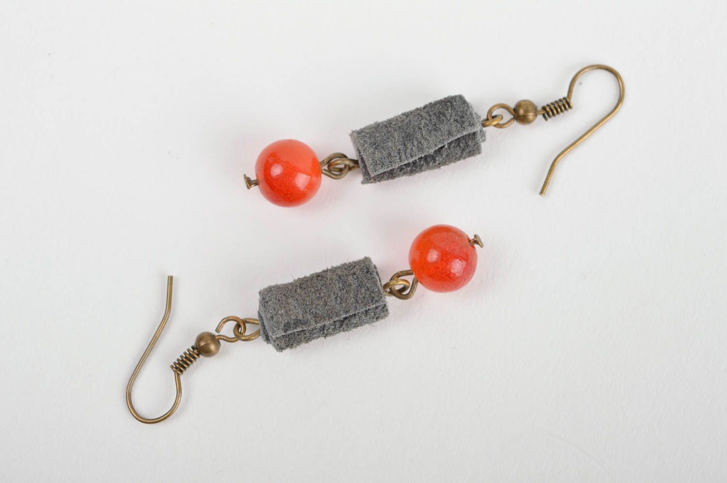 Handmade leather earrings stylish beaded jewelry cute dangling earrings photo 1