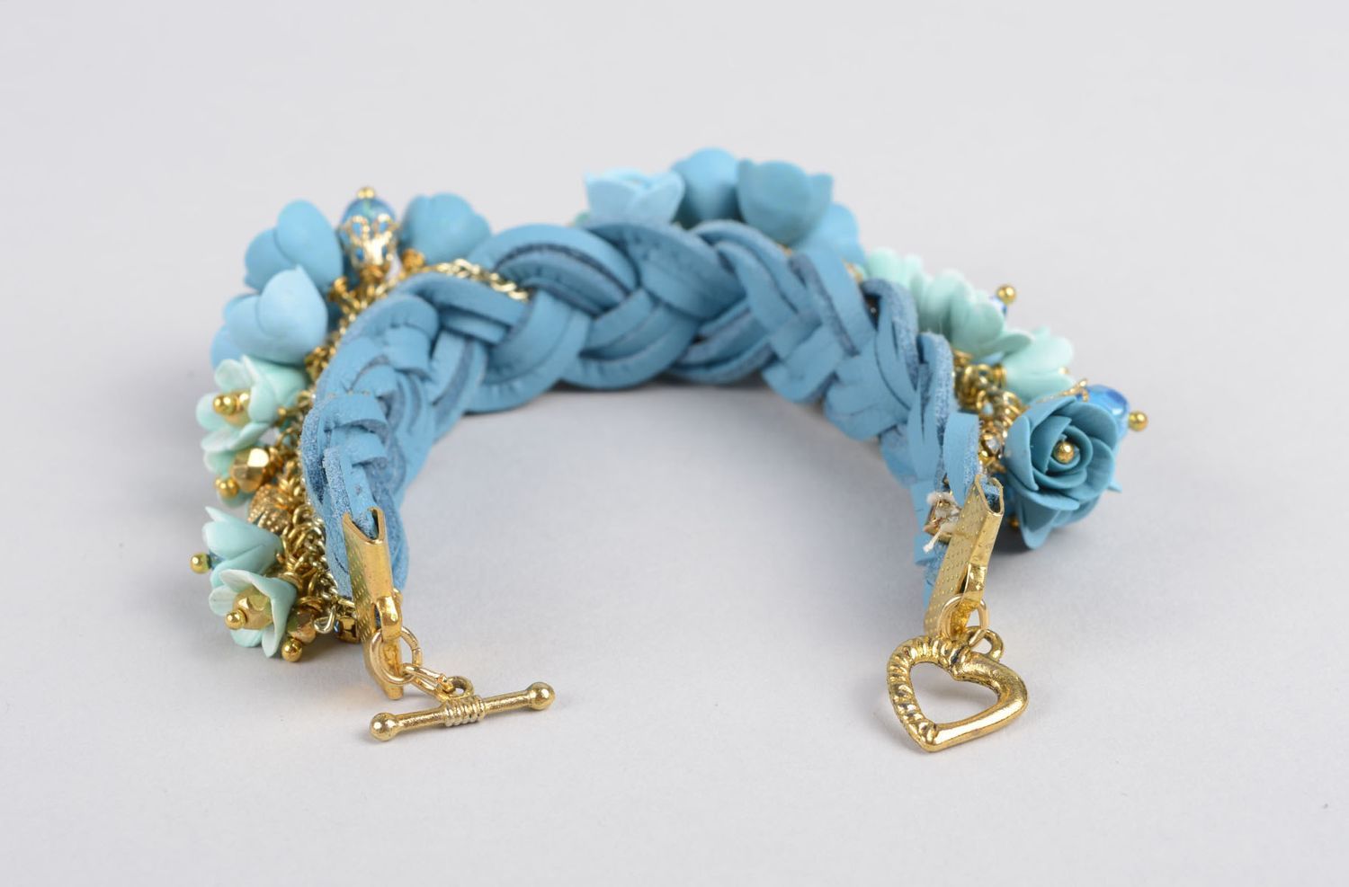 Bracelet avec fleurs bleues Bijou fait main en pâte polymère Cadeau femme photo 2