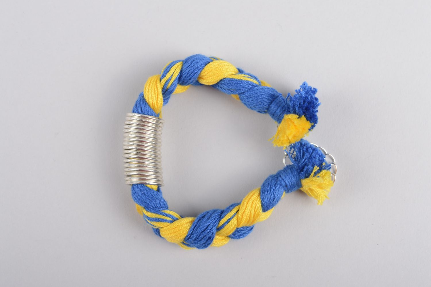Bracelet textile Bijou fait main jaune bleu anneaux métalliques Accessoire femme photo 2