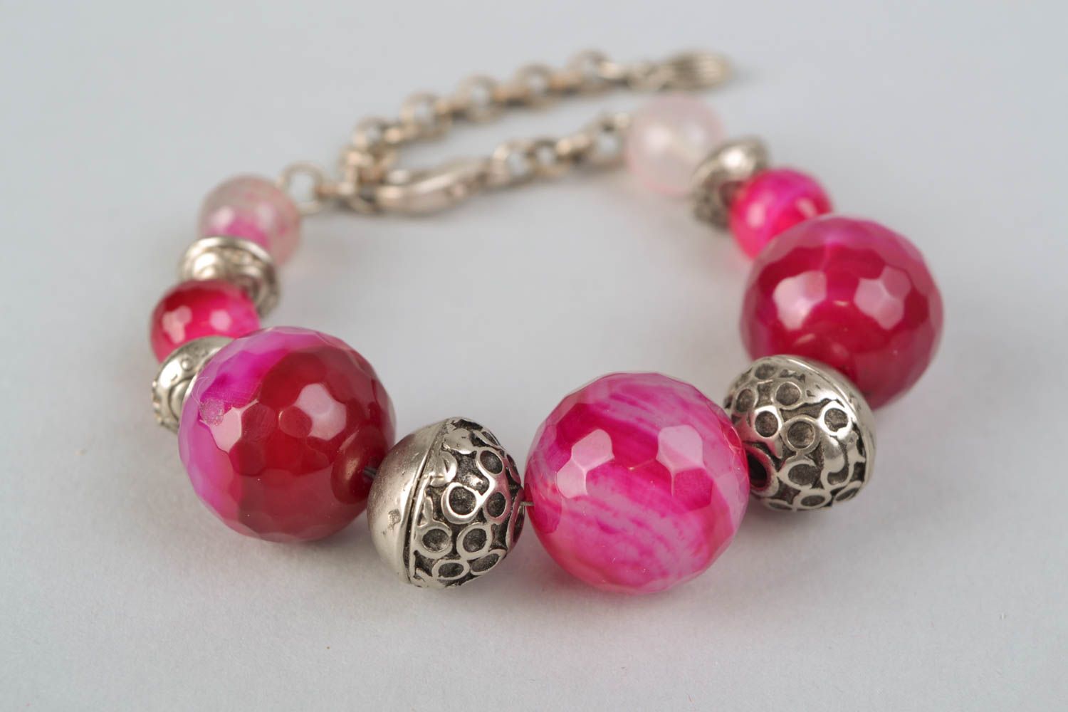 Interesting pink agate bracelet photo 5