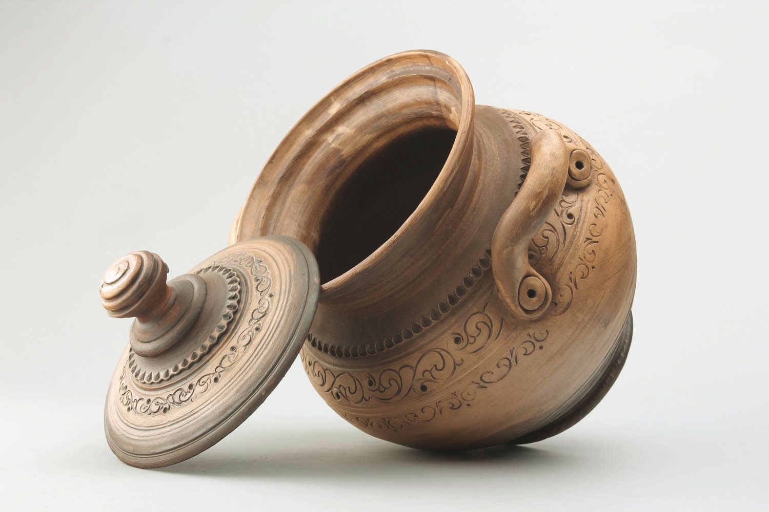 Handgemachter beige Topf aus Keramik foto 3