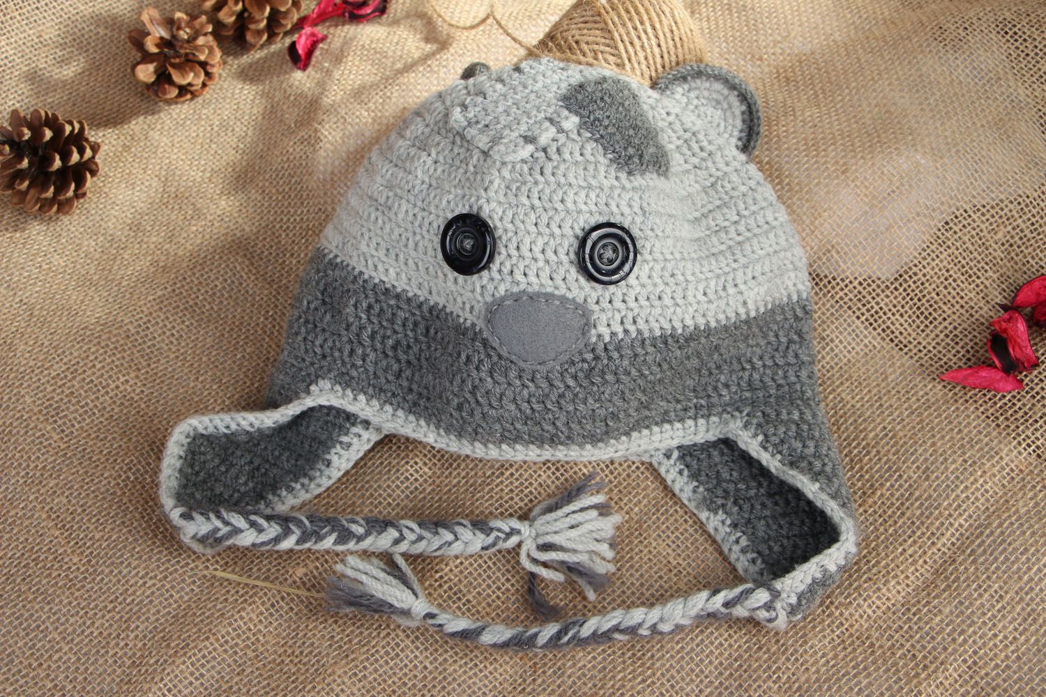 Crochet hat in the shape of bear photo 5