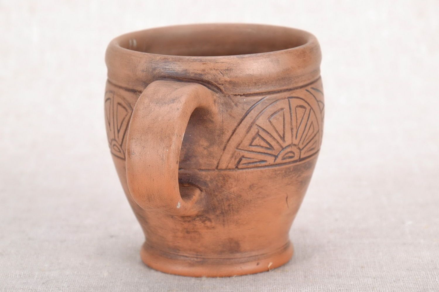 7 oz ceramic glazed coffee cup with handle and Greek style pattern photo 4