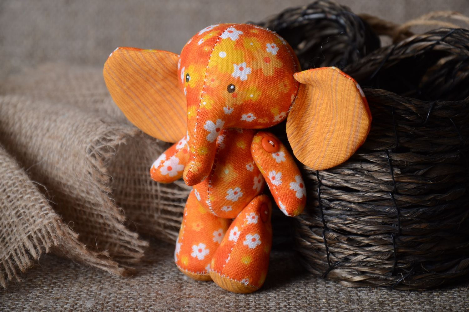 Jouet éléphant fait main Peluche en tissu coton orange floral Cadeau original photo 1