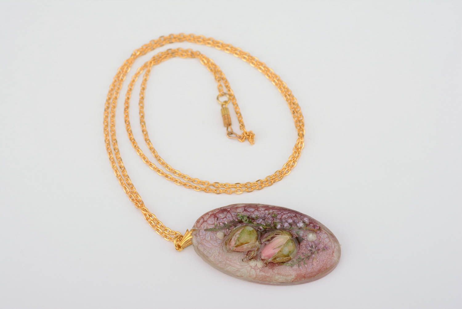 Oval pendant with chain Heather photo 5