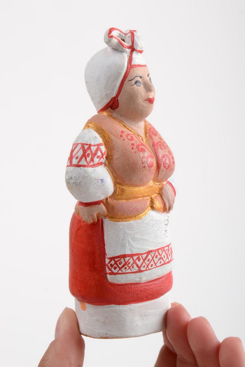 Bemalte Keramik Deko Statuette aus Ton handgeschaffen auffallend schön Bäuerin foto 5