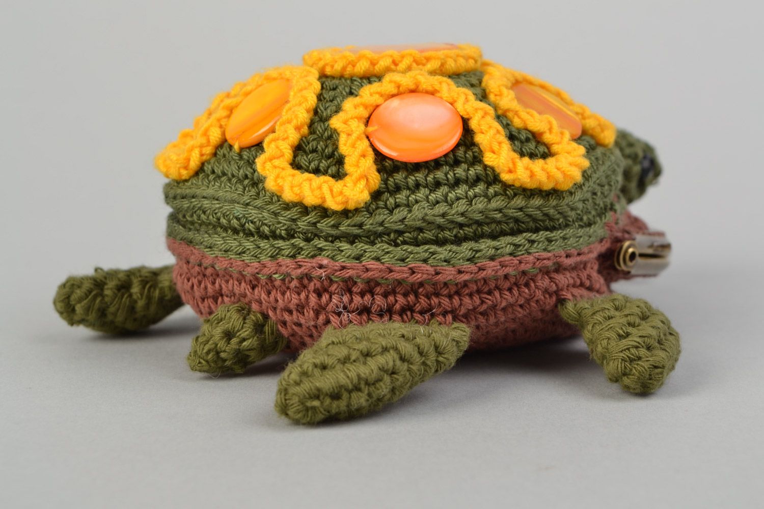 Porte-monnaie tricoté mou au crochet en coton fait main sous forme de tortue photo 5