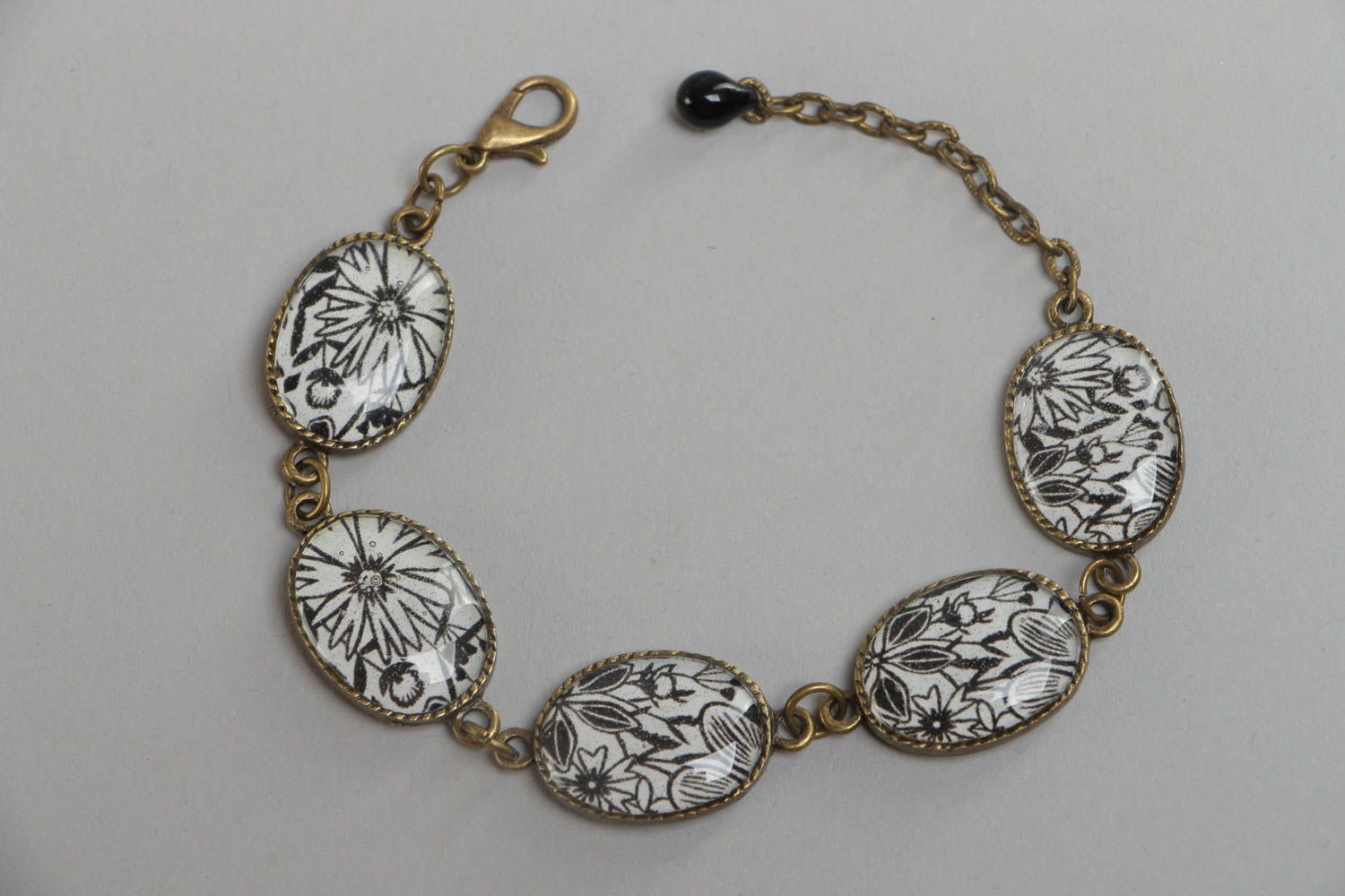 Handmade metal chain wrist bracelet with floral images coated with glass glaze photo 2