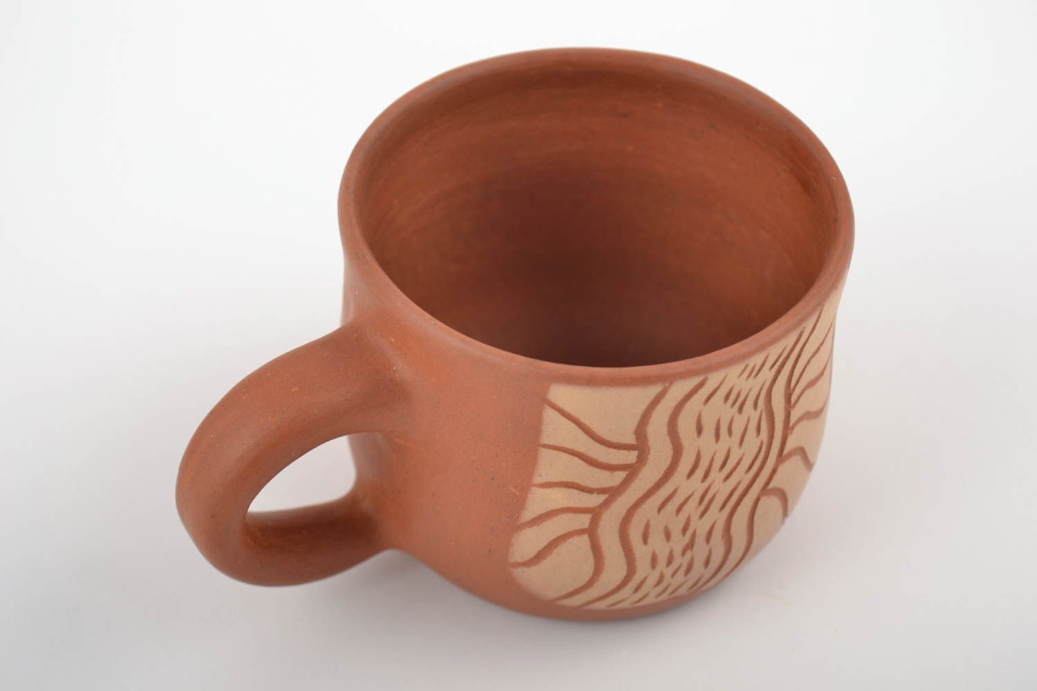 Kleine bemalte braune handgemachte Ton Tasse mit Muster für Kaffee 150 ml foto 3