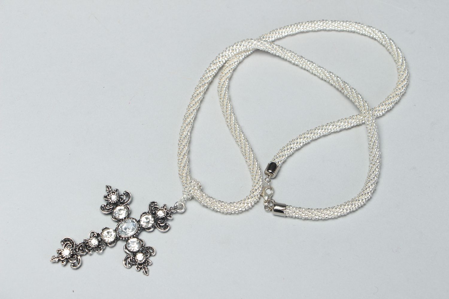 Beaded rosary neck jewelry photo 1