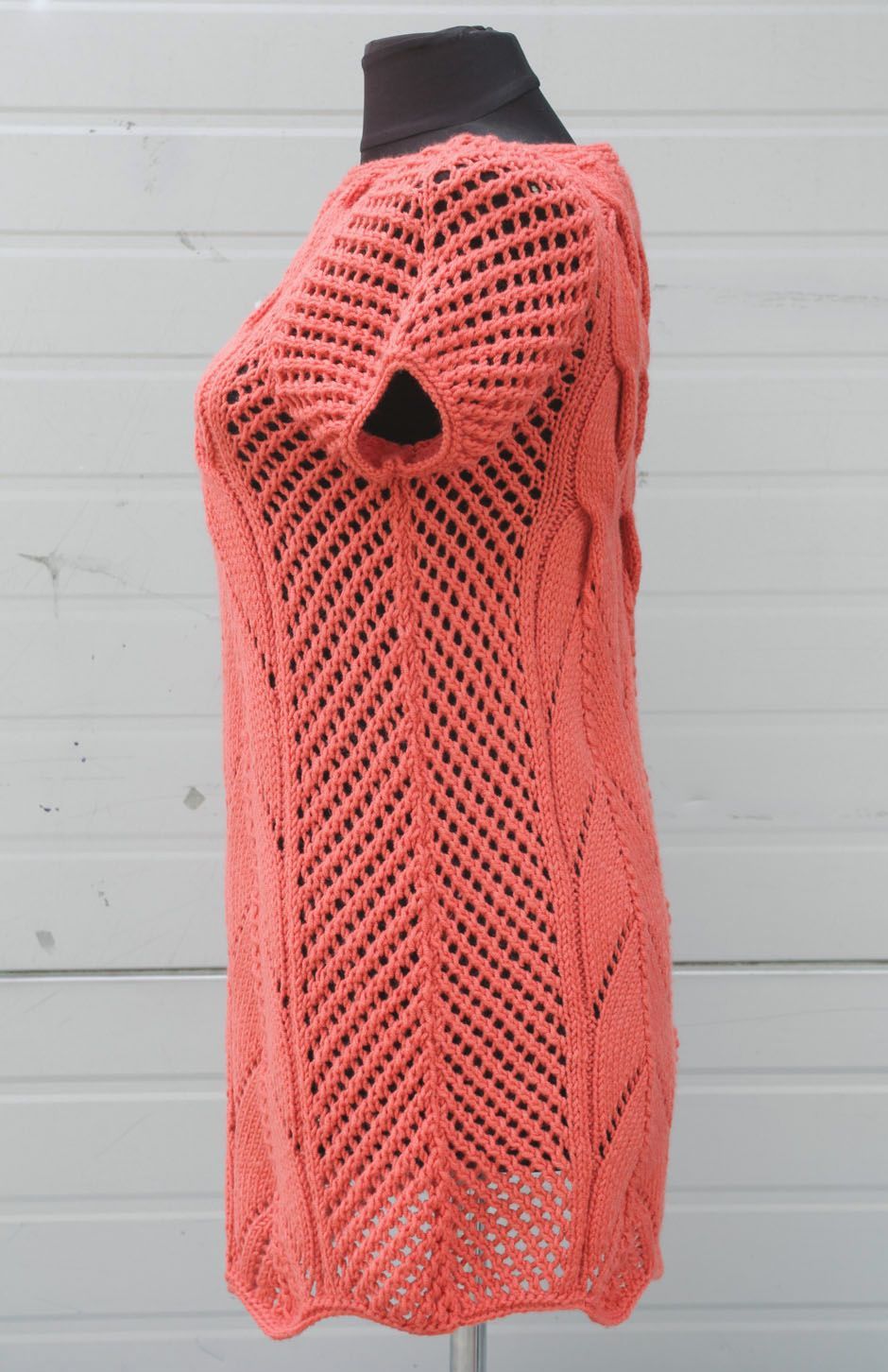 Robe tunique tricotée main corail photo 3