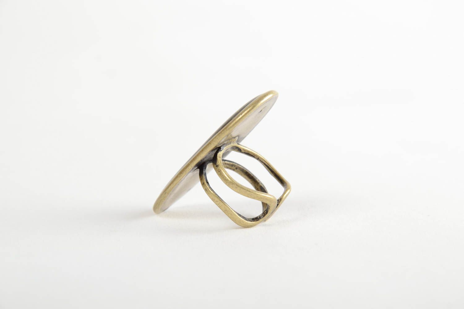 Stilvoller schöner ovaler Blumen Ring mit Epoxidharz schwarz Künstler Handarbeit foto 5