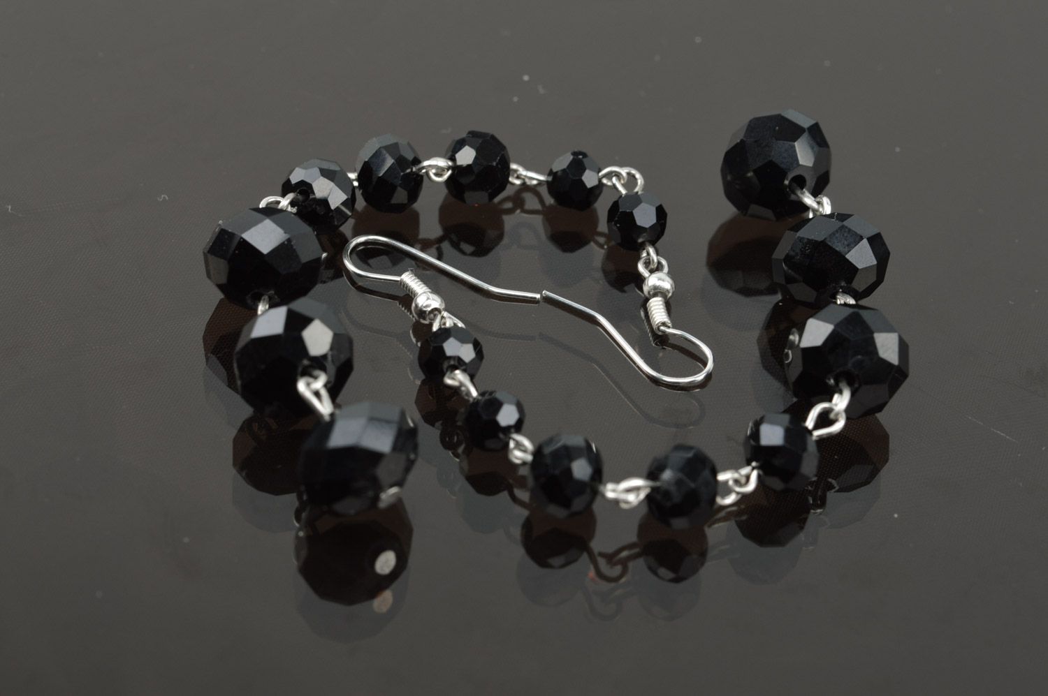 Elegant evening handmade long beaded earrings with black faceted stones  photo 5