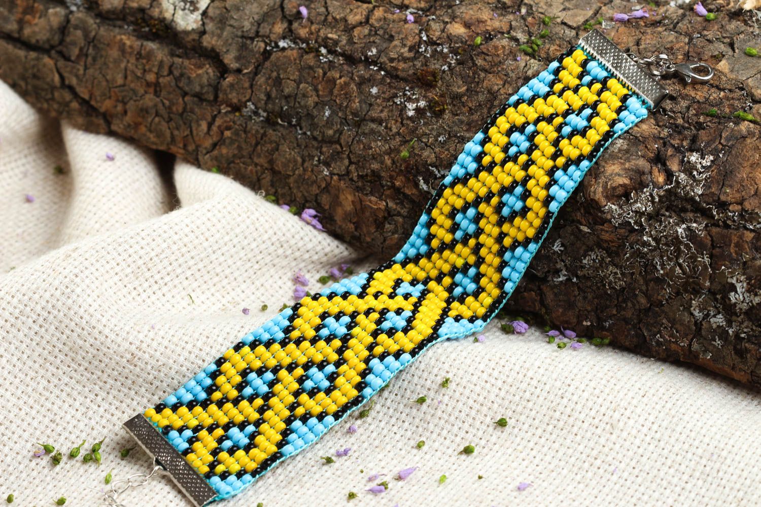 Stylish handmade beaded wrist bracelet woven bracelet designs gifts for her photo 1