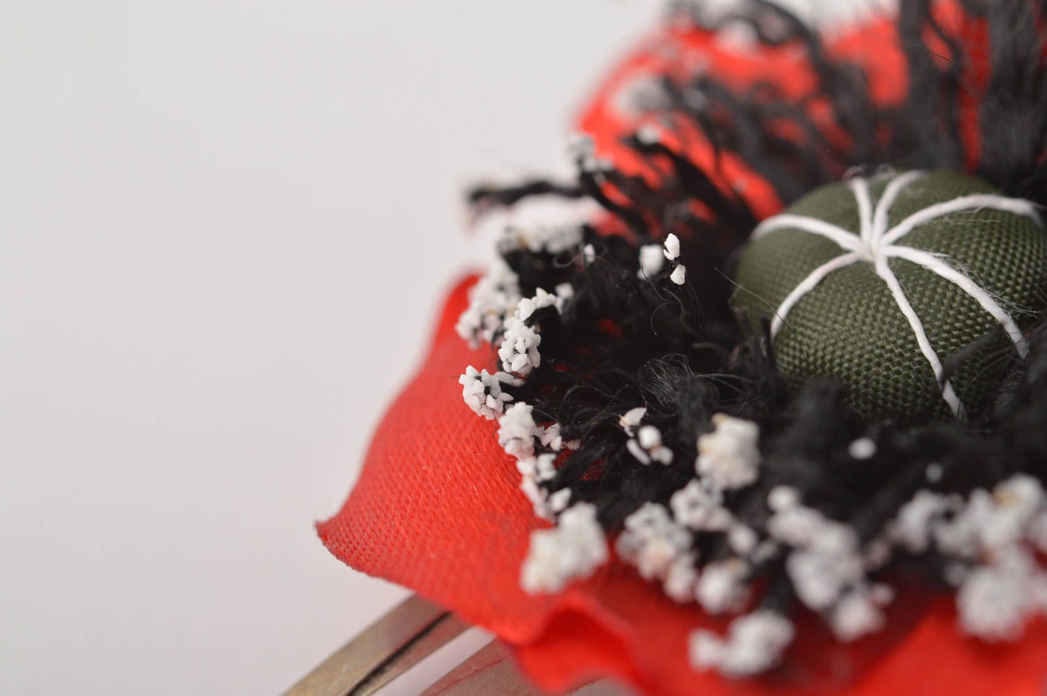 Аксессуар для волос украшение ручной работы заколка с цветком в виде мака атлас фото 3