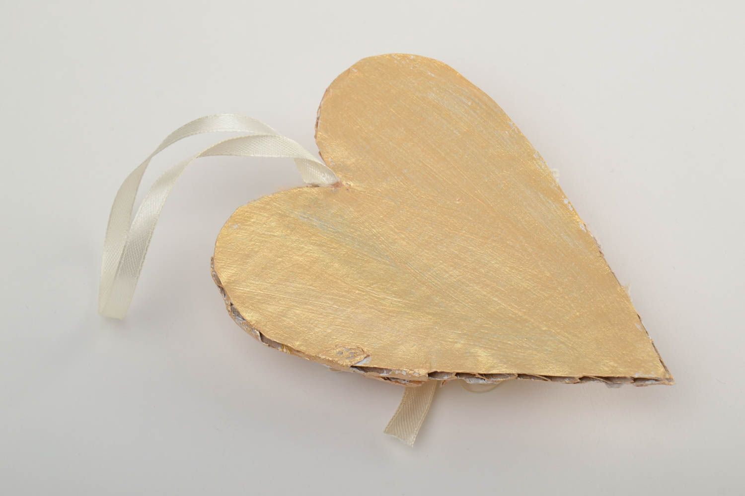 Подвеска сердце для интерьера подарок светлая с декором из лент ручная работа фото 4