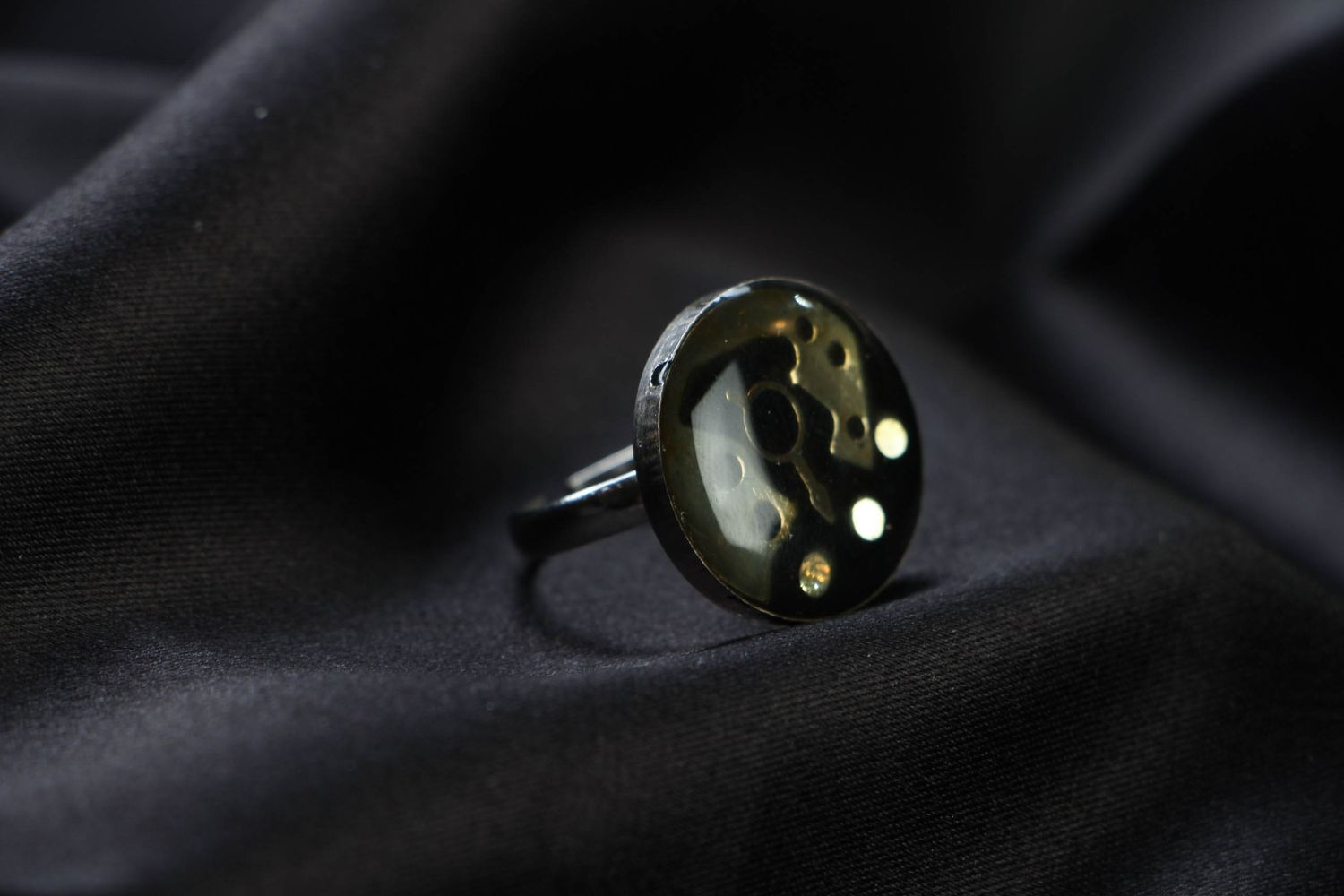 Круглое металлическое кольцо в стиле стимпанк  фото 1