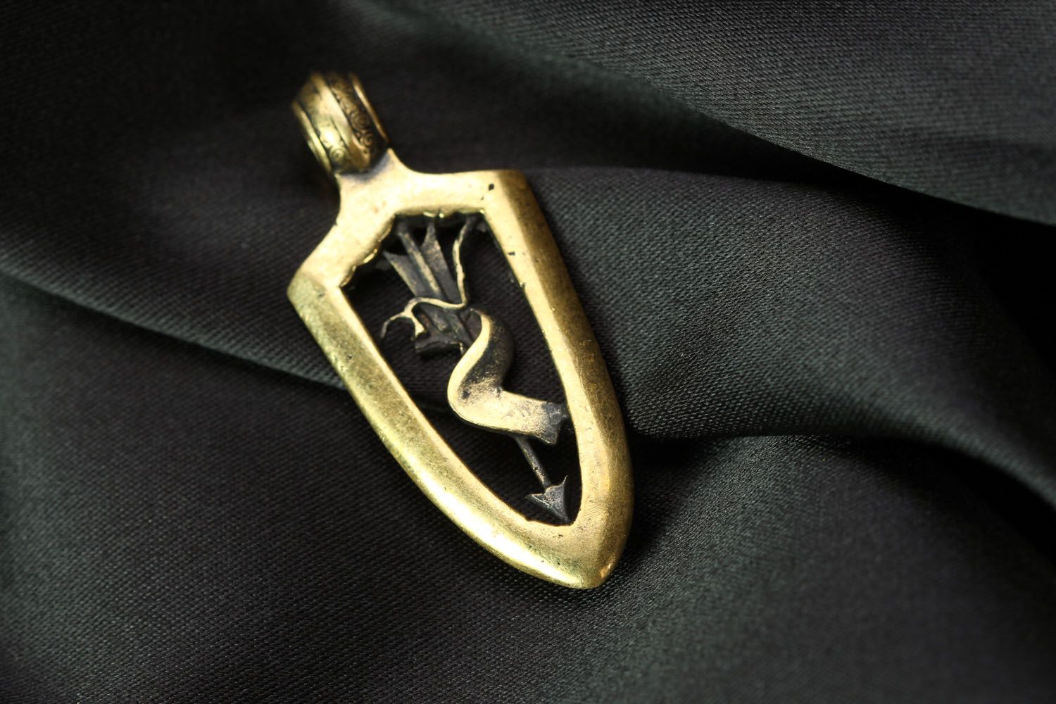 Homemade bronze pendant Arrow of Courage photo 1