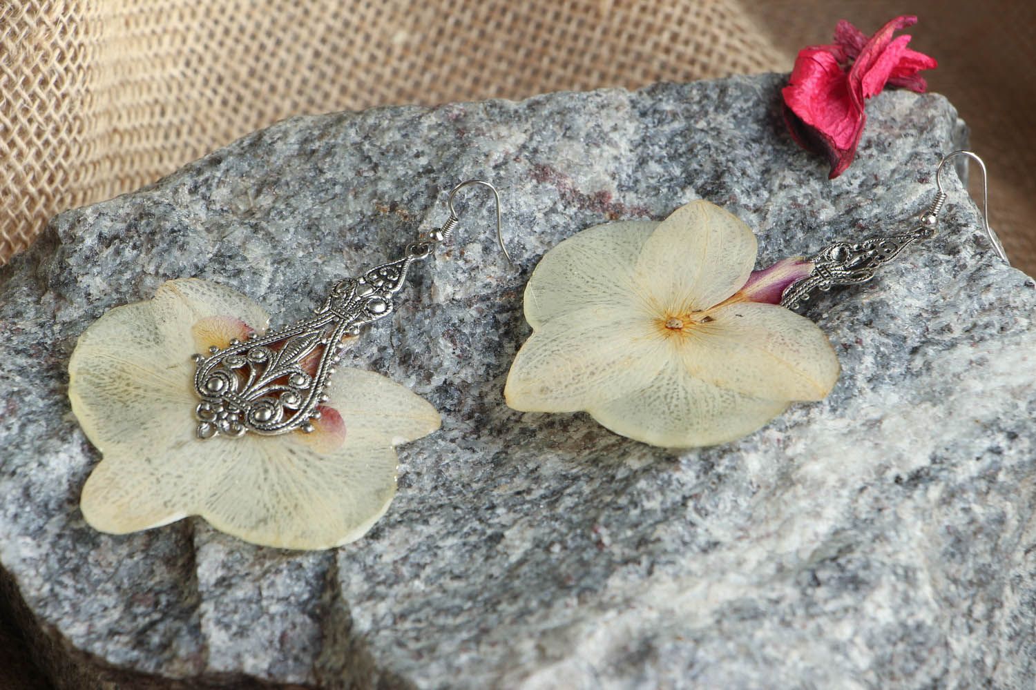 Earrings with Orchid photo 3