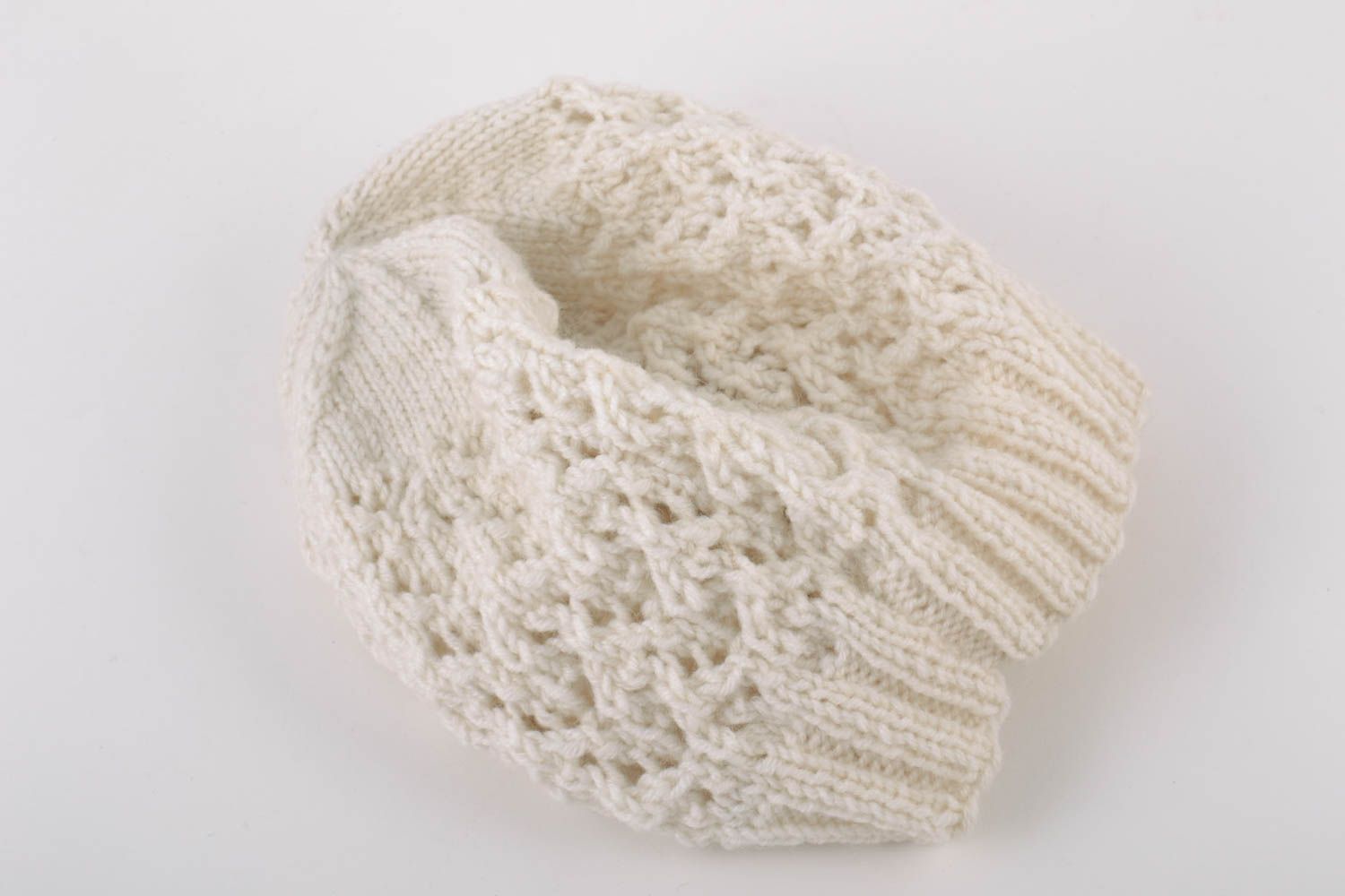 Bonnet pour fillette tricoté en coton fait main ajouré avec fleur de demi-saison photo 5