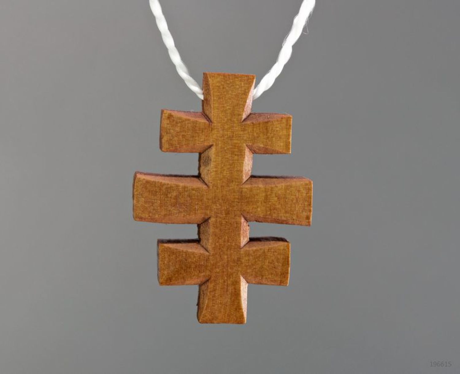 Croce di legno da collo fatta a mano Croce con tre sbarre Croce intagliata
 foto 3