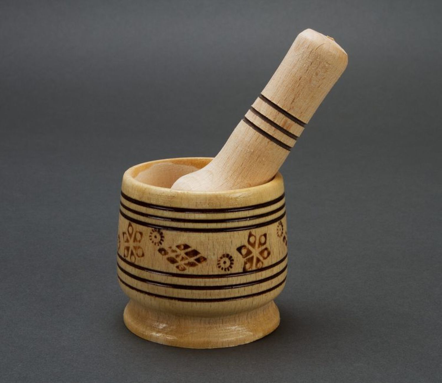 Wooden mortar for spices photo 4