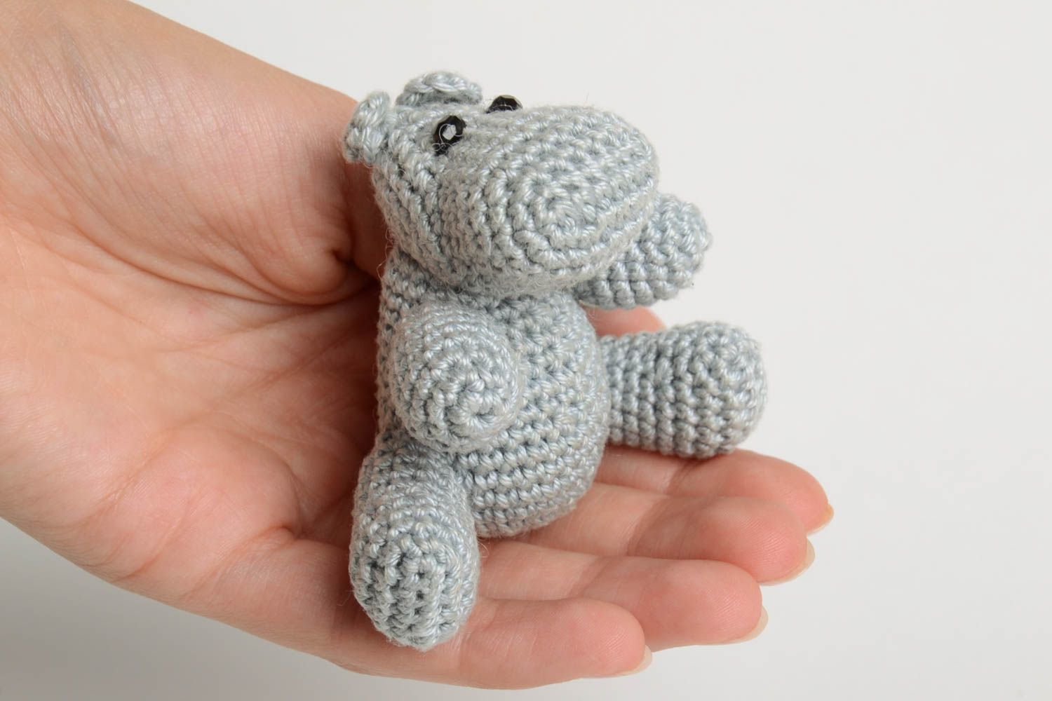 Jouet fait main Peluche hippo Déco maison gris tricoté au crochet en coton photo 5