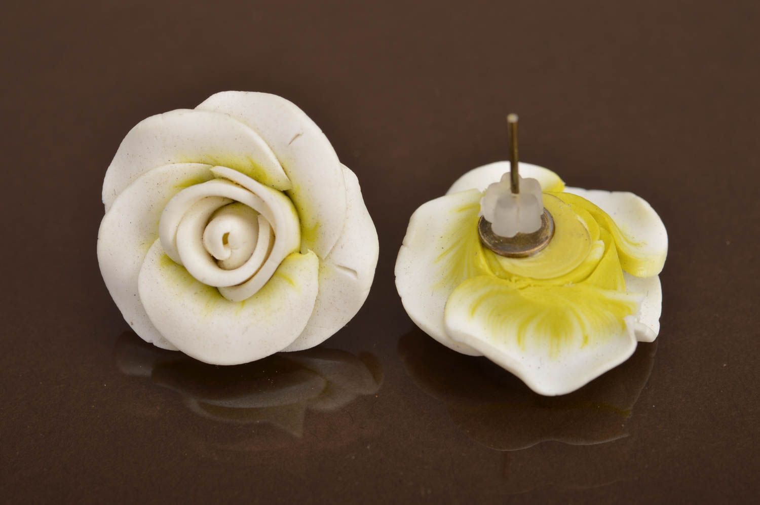 Handmade cute stud earrings made of polymer clay in shape of white roses photo 3