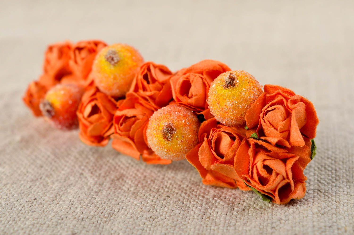 Аксессуар для волос украшение ручной работы заколка с цветком оранжевая фото 1