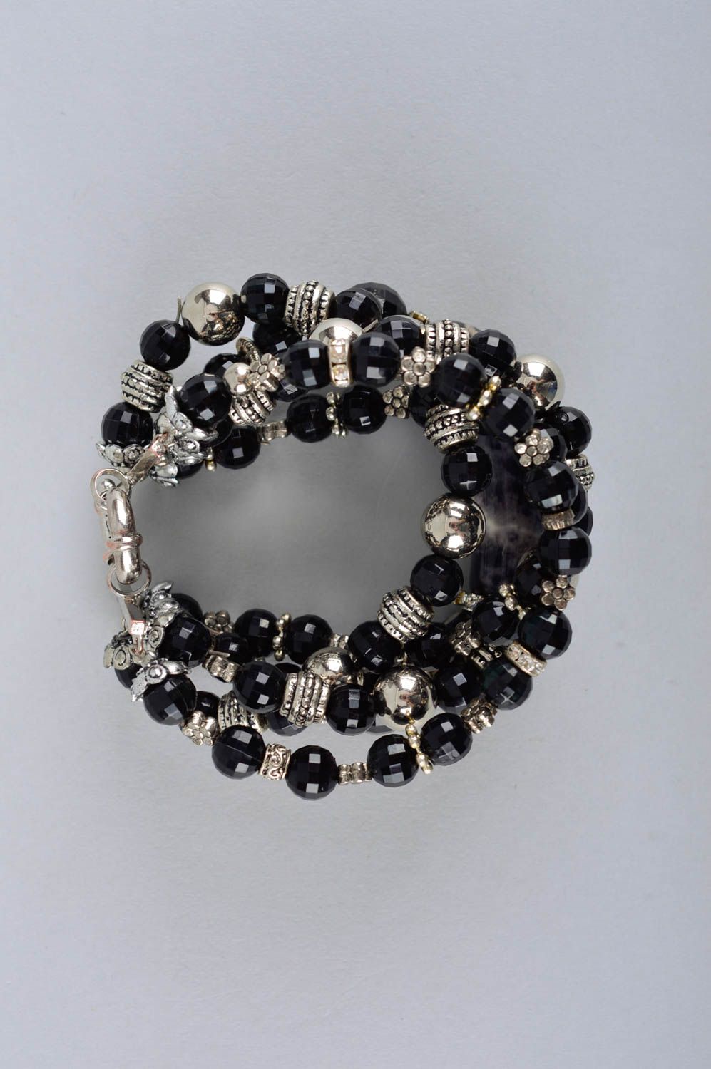 Bracelet noir Bijou fait main multirang en perles fantaisie Cadeau femme photo 3