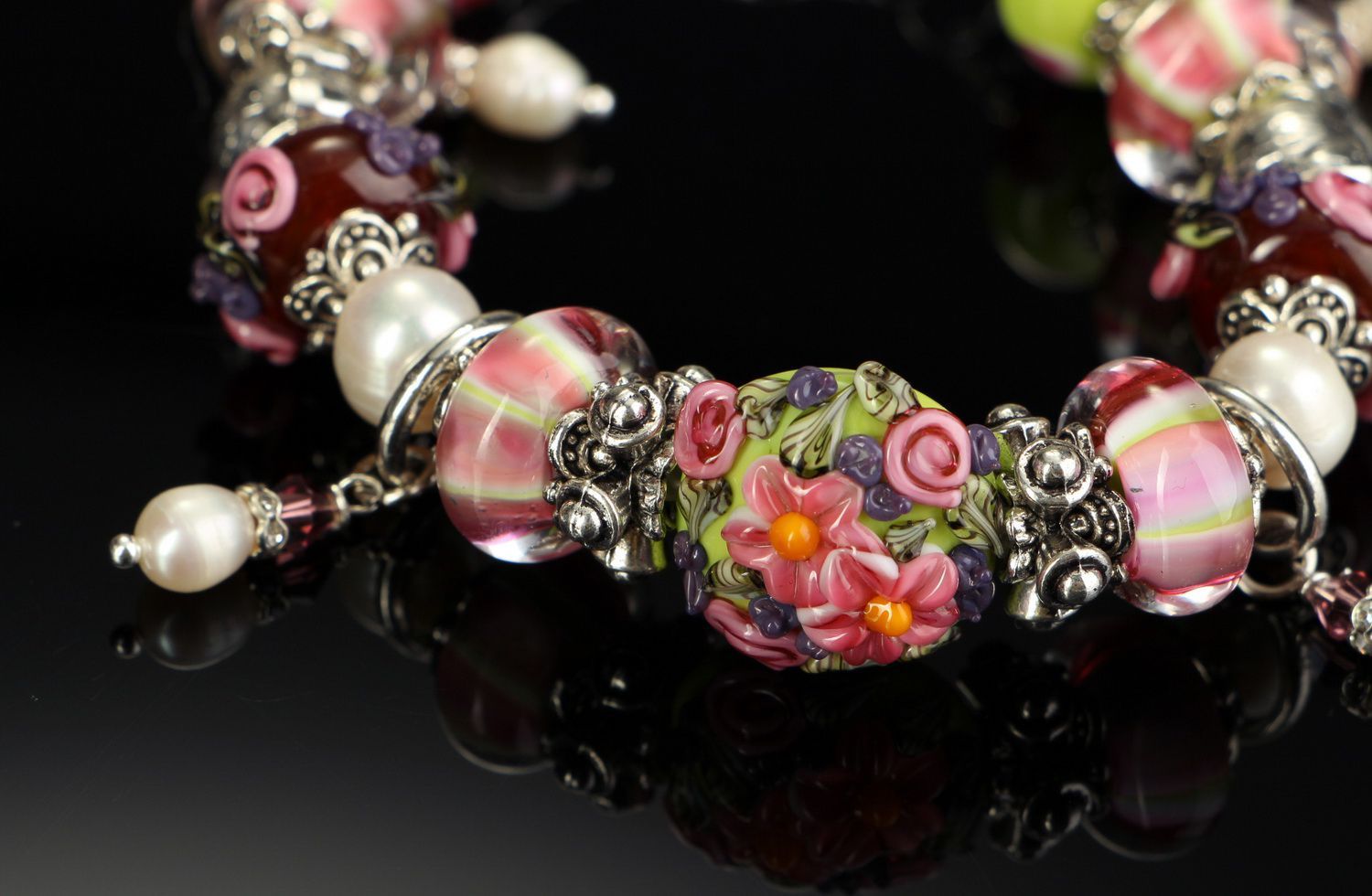 Bracelet made from glass and pearls Garden of Eden photo 4