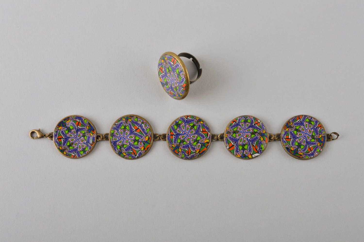 Bijoux pâte polymère Bracelet fait main Bague femme avec motifs multicolores photo 3